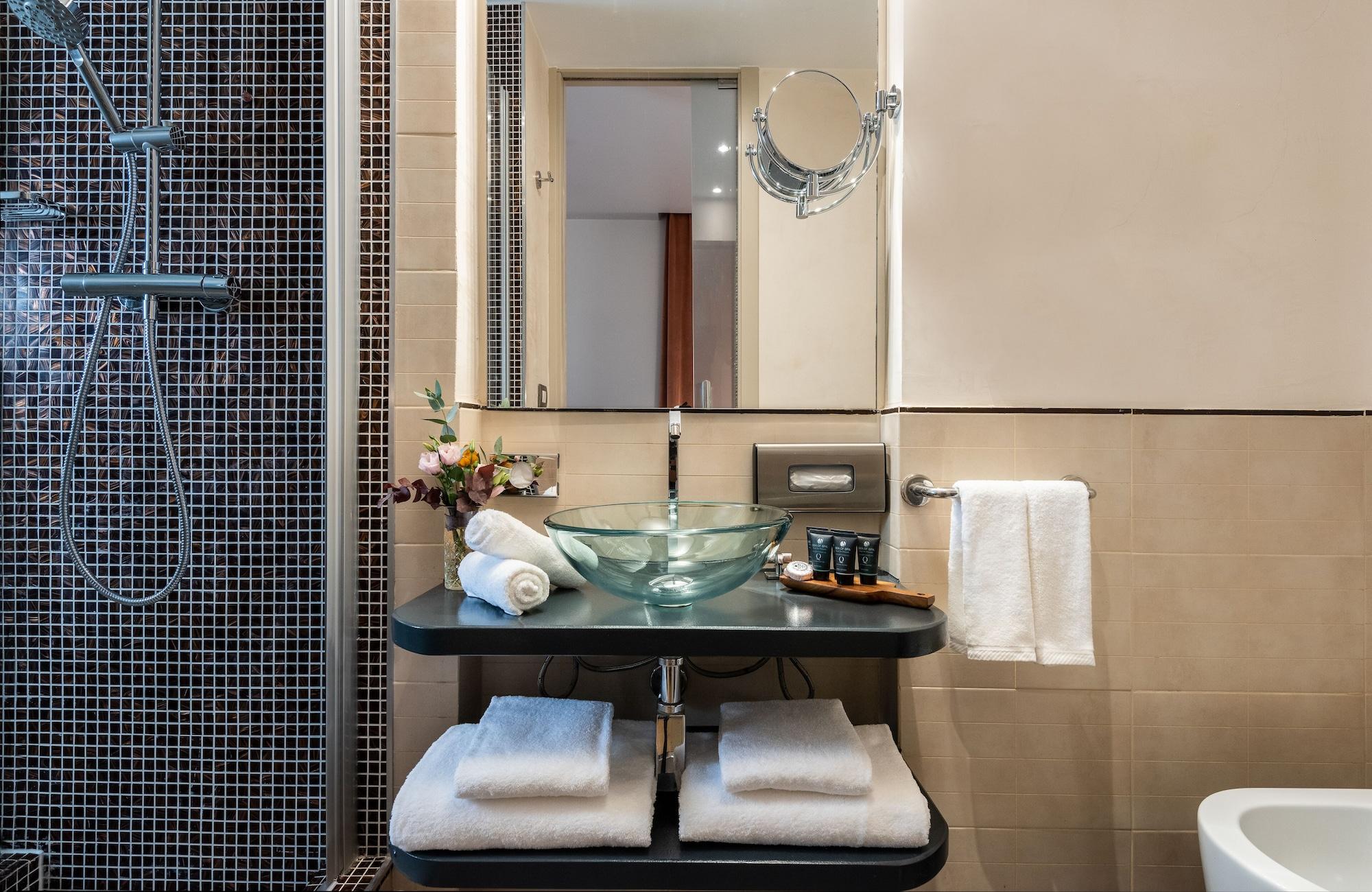 Leonardo Boutique Termini 4*