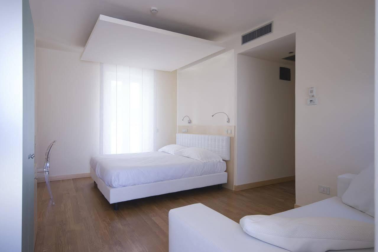Leonardo Boutique Termini 4*